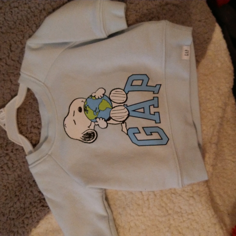 Gap  snoopy sweatshirt
